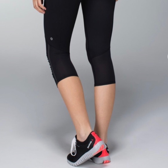 Lululemon Run Pace Crop Leggings Size 4 - Picture 3 of 5